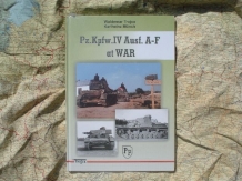 images/productimages/small/pz.kpfw.IV ausf.a-f at war trojca.jpg